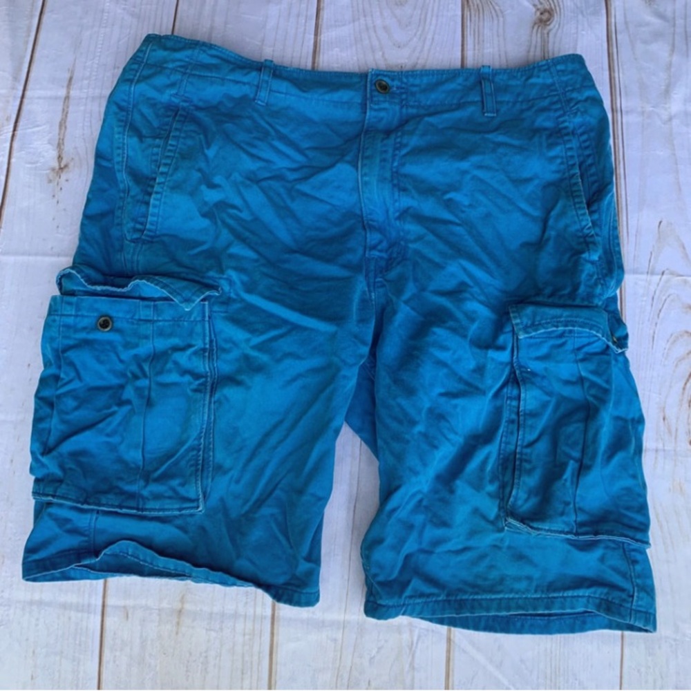 Levi’s Blue Cargo Shorts Size 38W